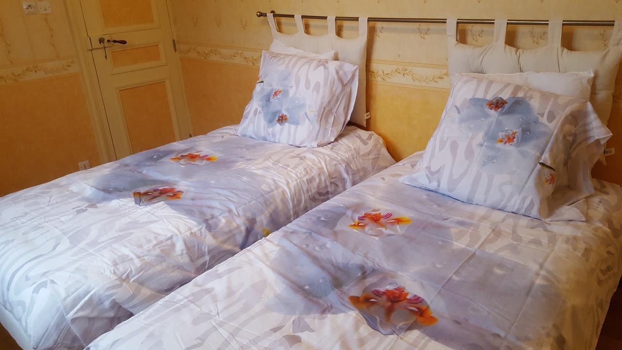 Camden House Bed & Breakfast Aubry-le-Panthou Екстериор снимка