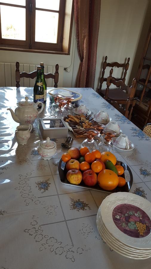 Camden House Bed & Breakfast Aubry-le-Panthou Екстериор снимка