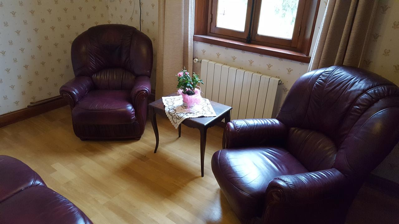 Camden House Bed & Breakfast Aubry-le-Panthou Екстериор снимка