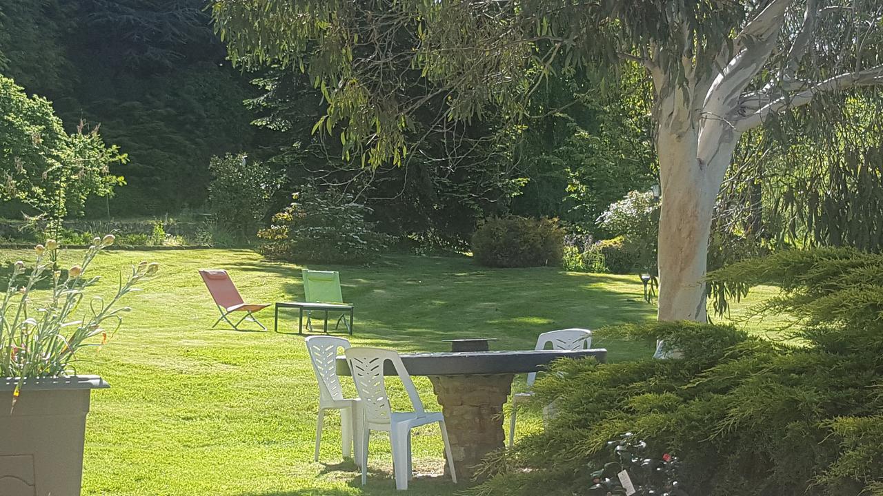 Camden House Bed & Breakfast Aubry-le-Panthou Екстериор снимка